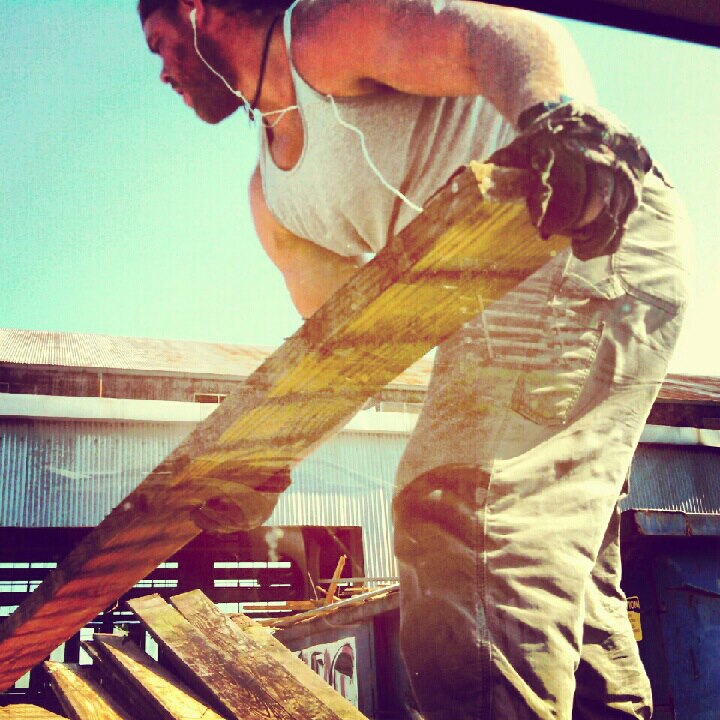 Working hard to provide you with premium, reclaimed materials at Evolutia